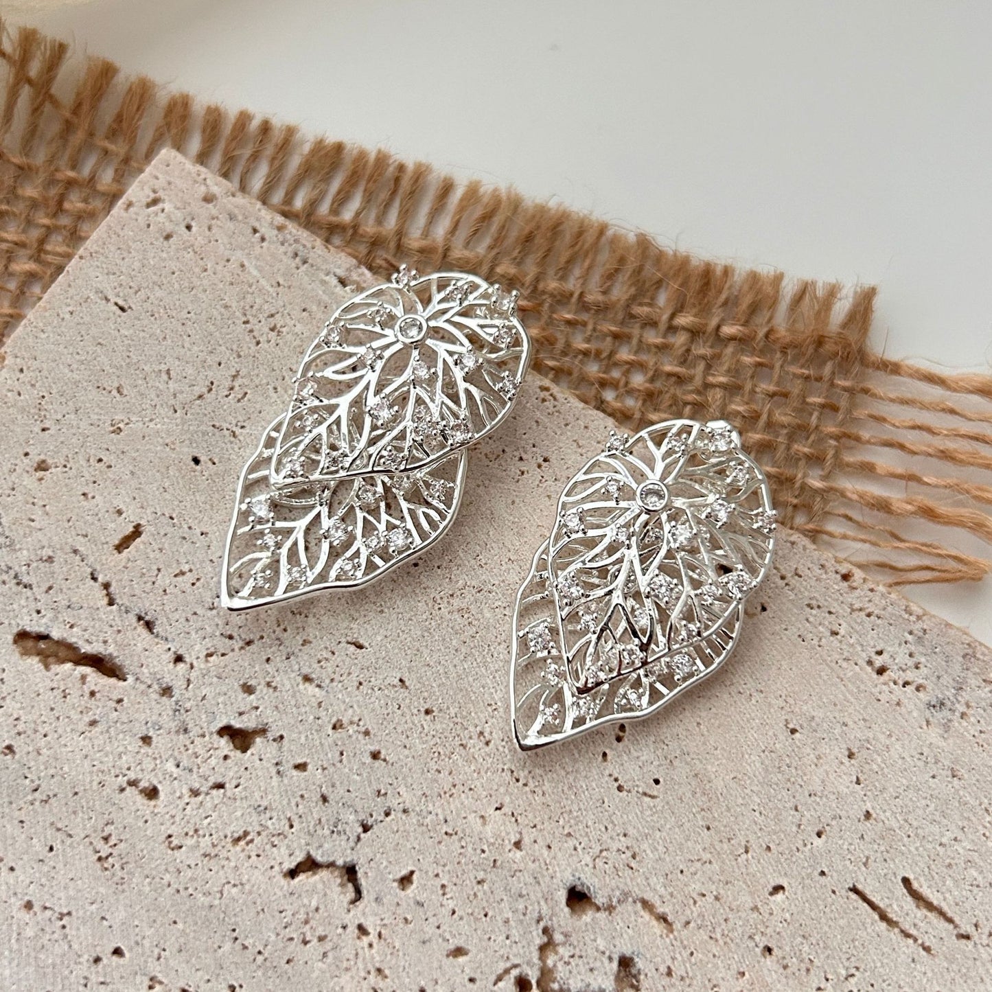 Women's For Leaf-shaped Light Luxury High-grade Ear Earrings