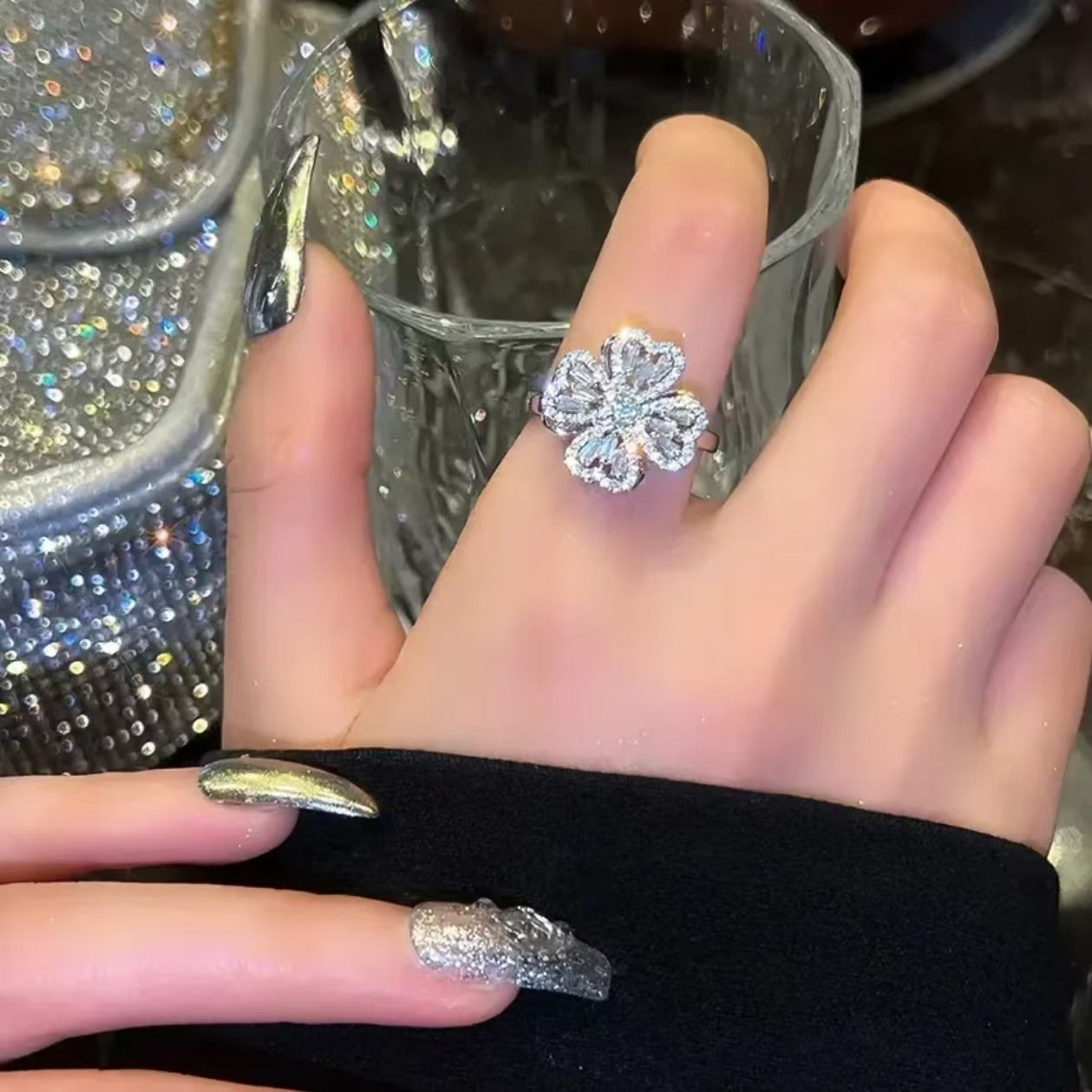Four-leaf Flower Fashionable Exquisite High-grade Full Ring