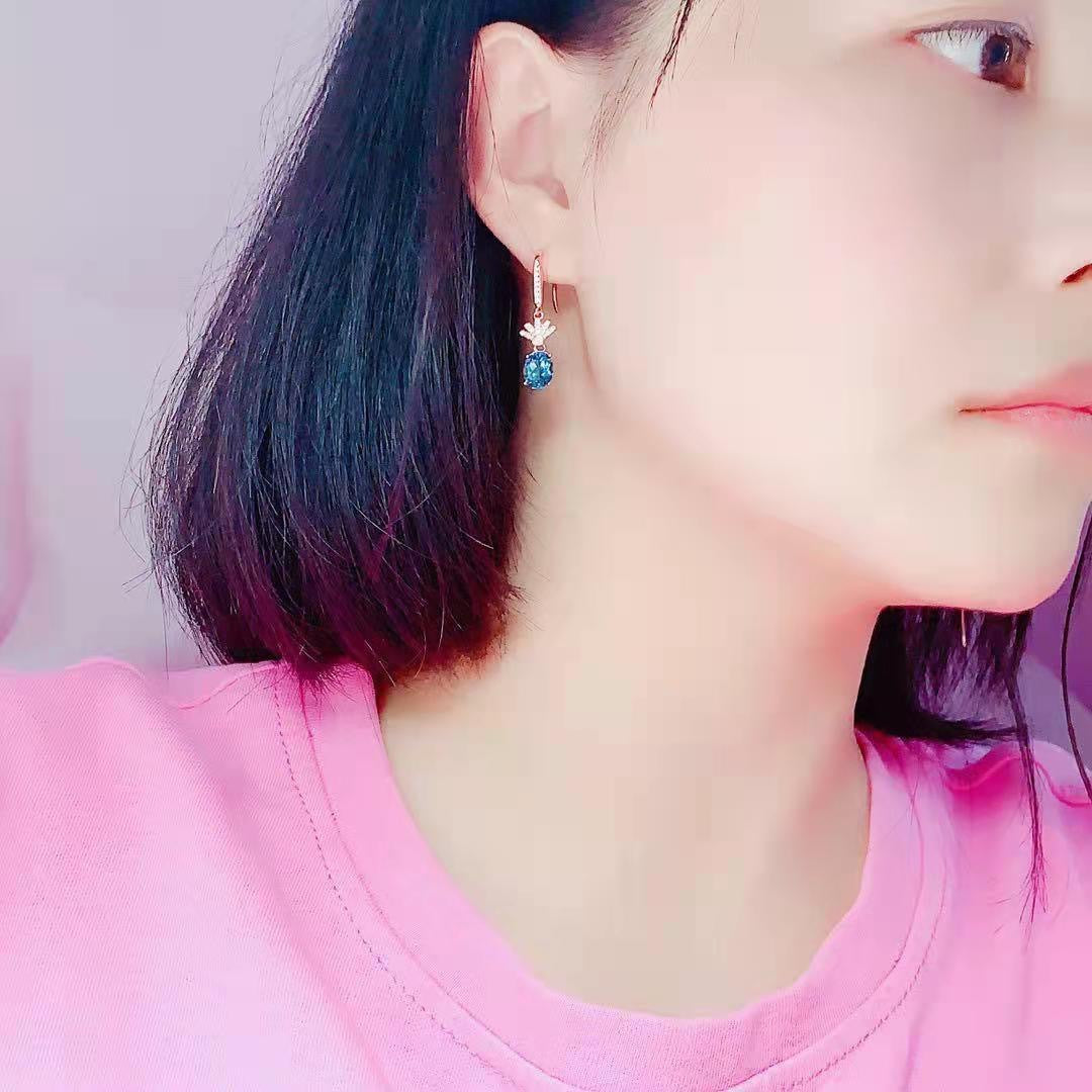Gem Imitation Natural Mopping Pad London Earrings