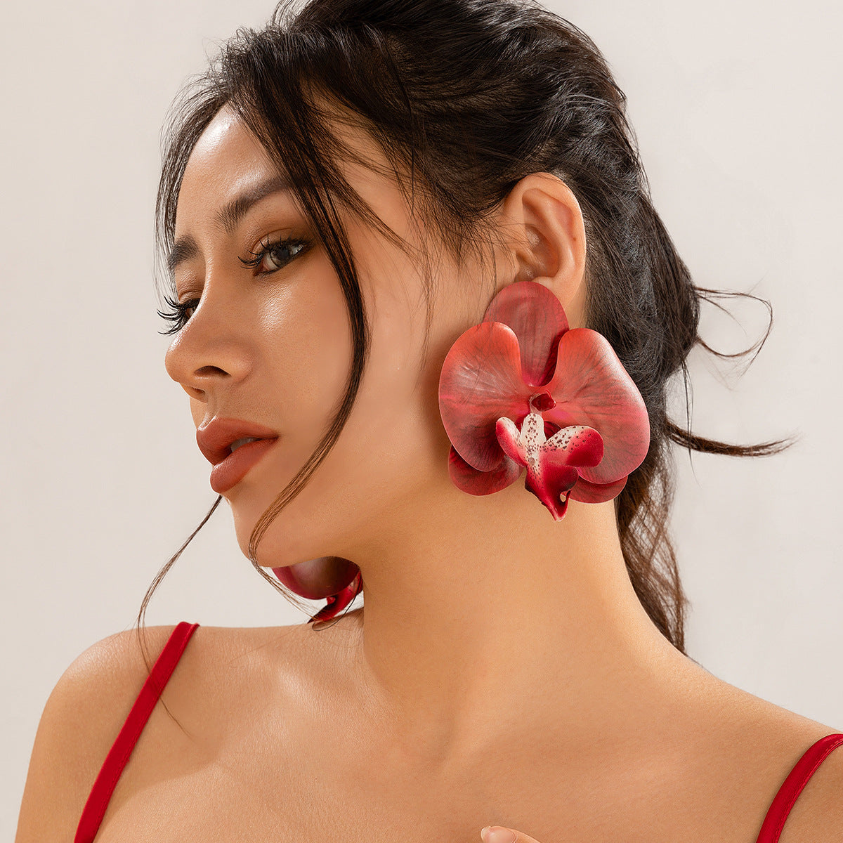 Women's Phalaenopsis Pull Personalized Long Big Flower Collar