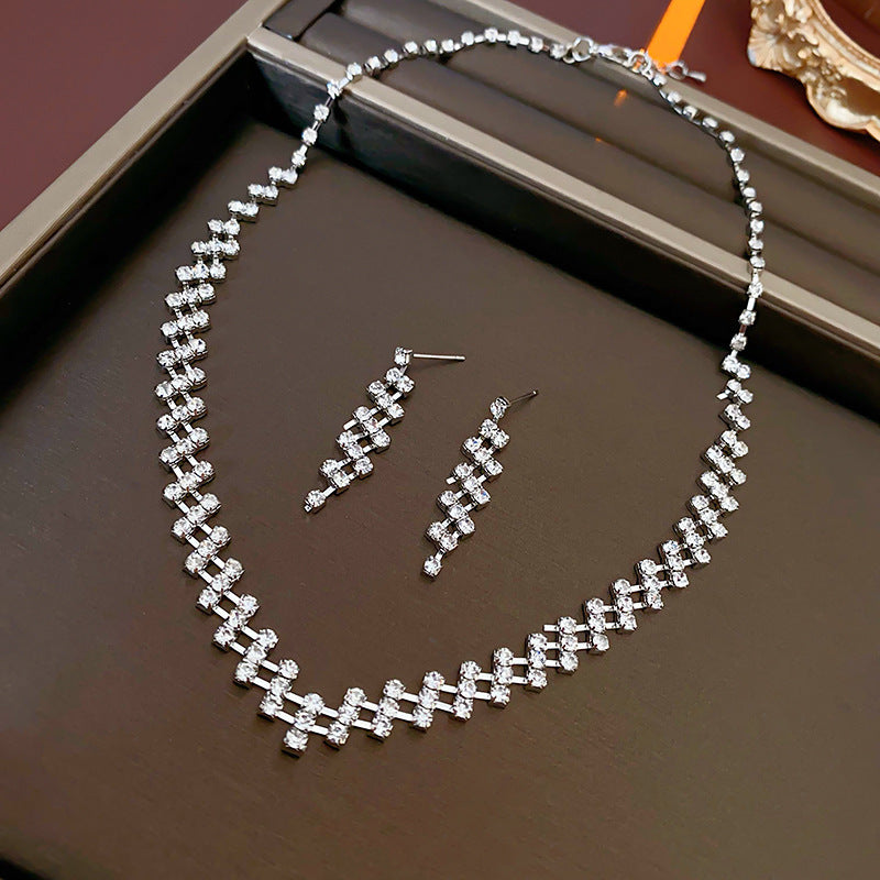 Diamond Geometric Suite Light Luxury Clavicle Jewelry Set