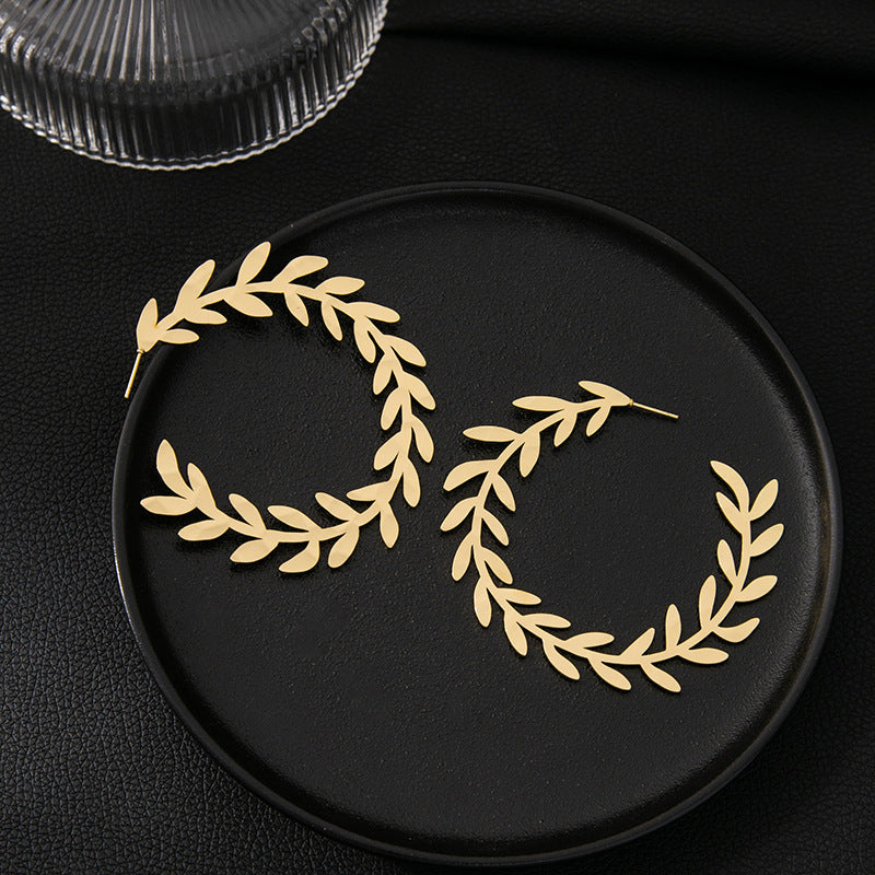 Women's Irregular Circles Vintage Metal Leaf Butterfly Earrings