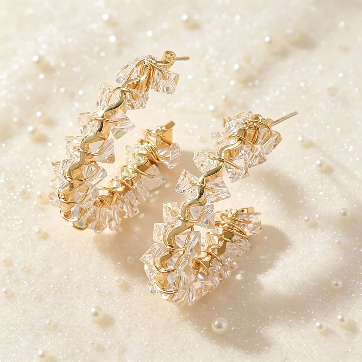 Women's Retro Super Shiny High-grade Exaggerated Street Shooting Cool Earrings