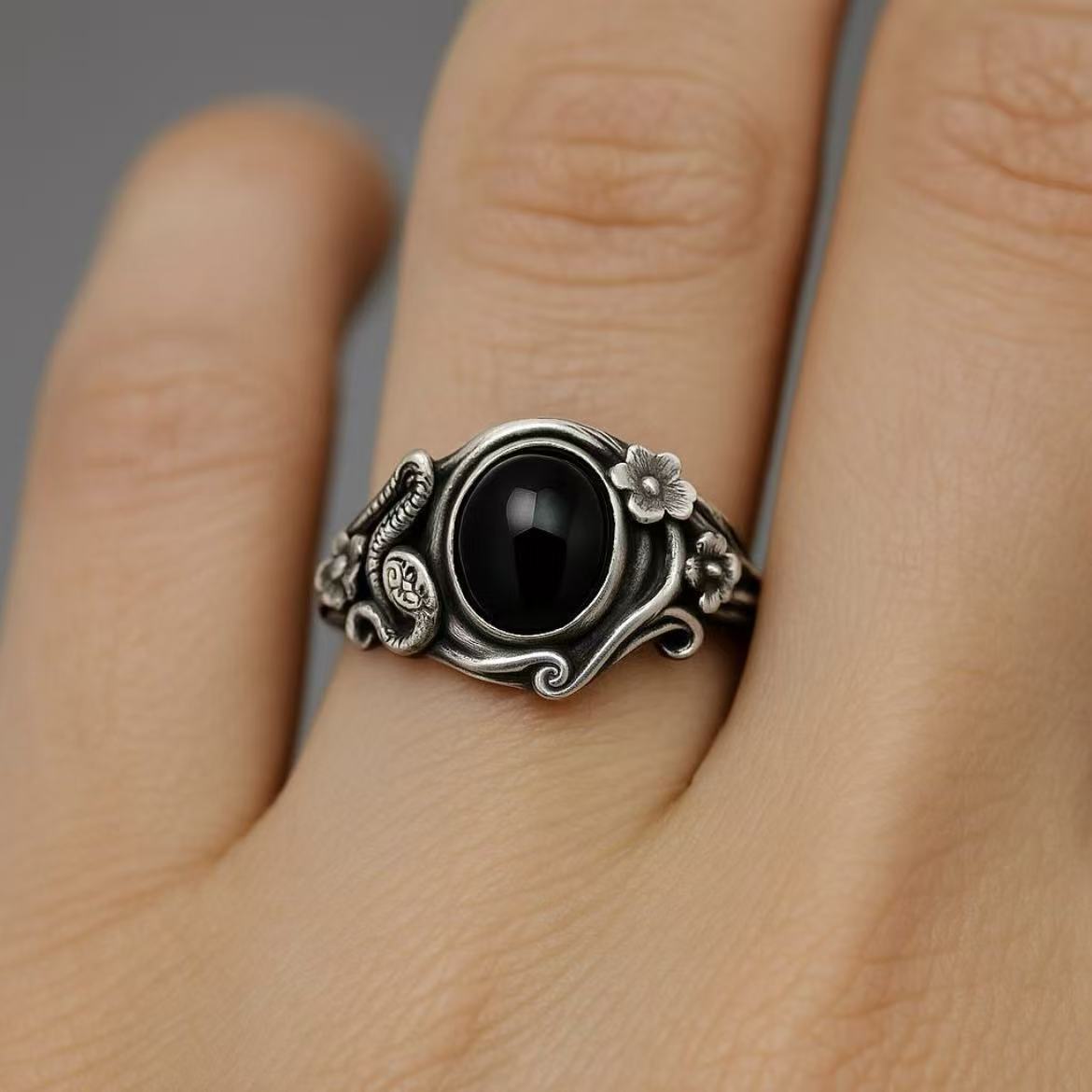 Women's Environmental Protection Alloy Vintage Snake Shape Winding Ring