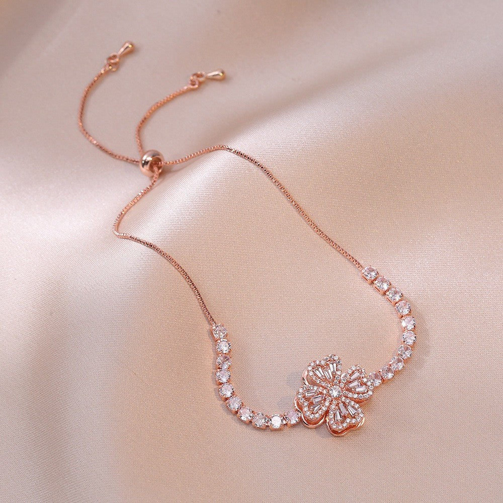 Female Five Petal Flower Fashion Bauhinia Rotatable Bracelet