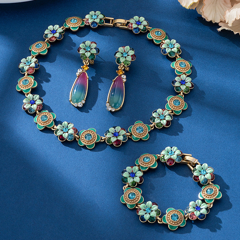 Flower Distressed Personality Retro Eardrop Palace Necklace