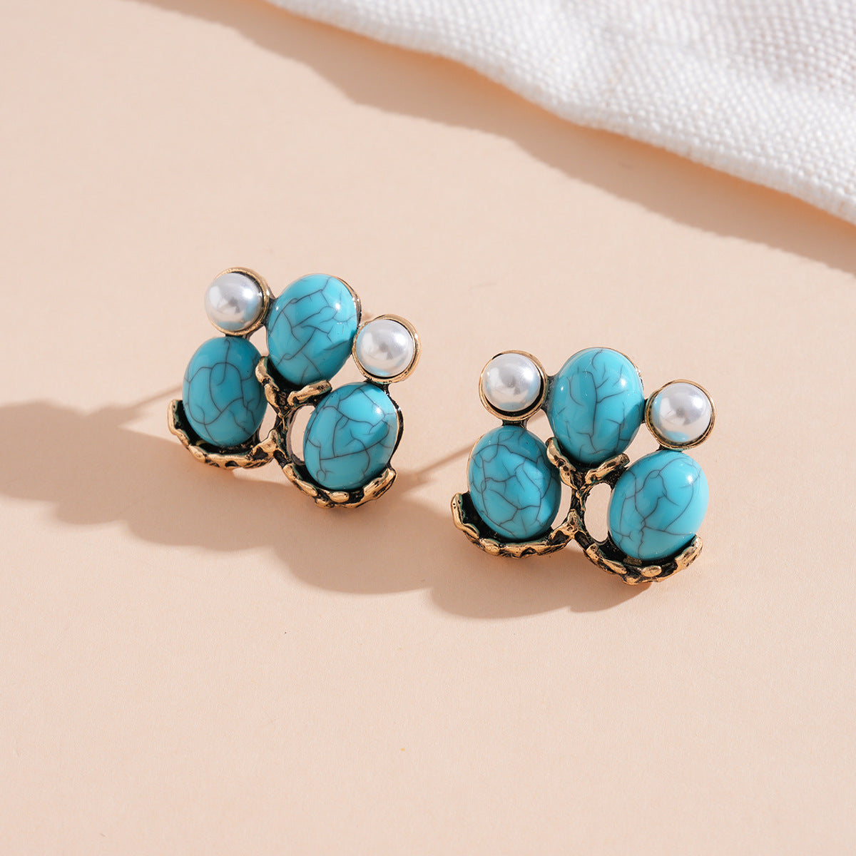 Style Turquoise Blue Diamond Flower Ear Light Luxury Minority Clavicle Necklaces
