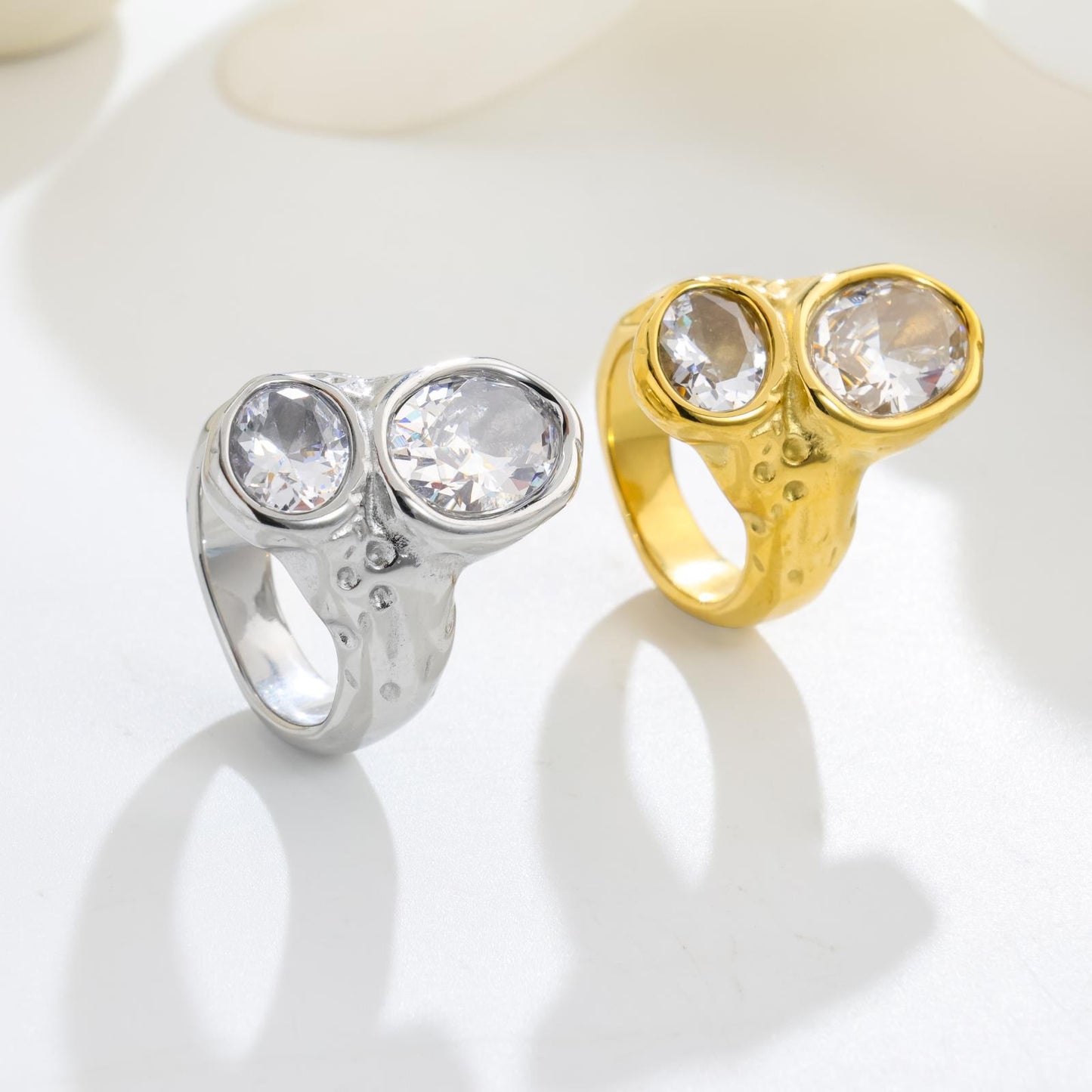 Women's Double Oval Zircon Stainless Steel Commuter Ring