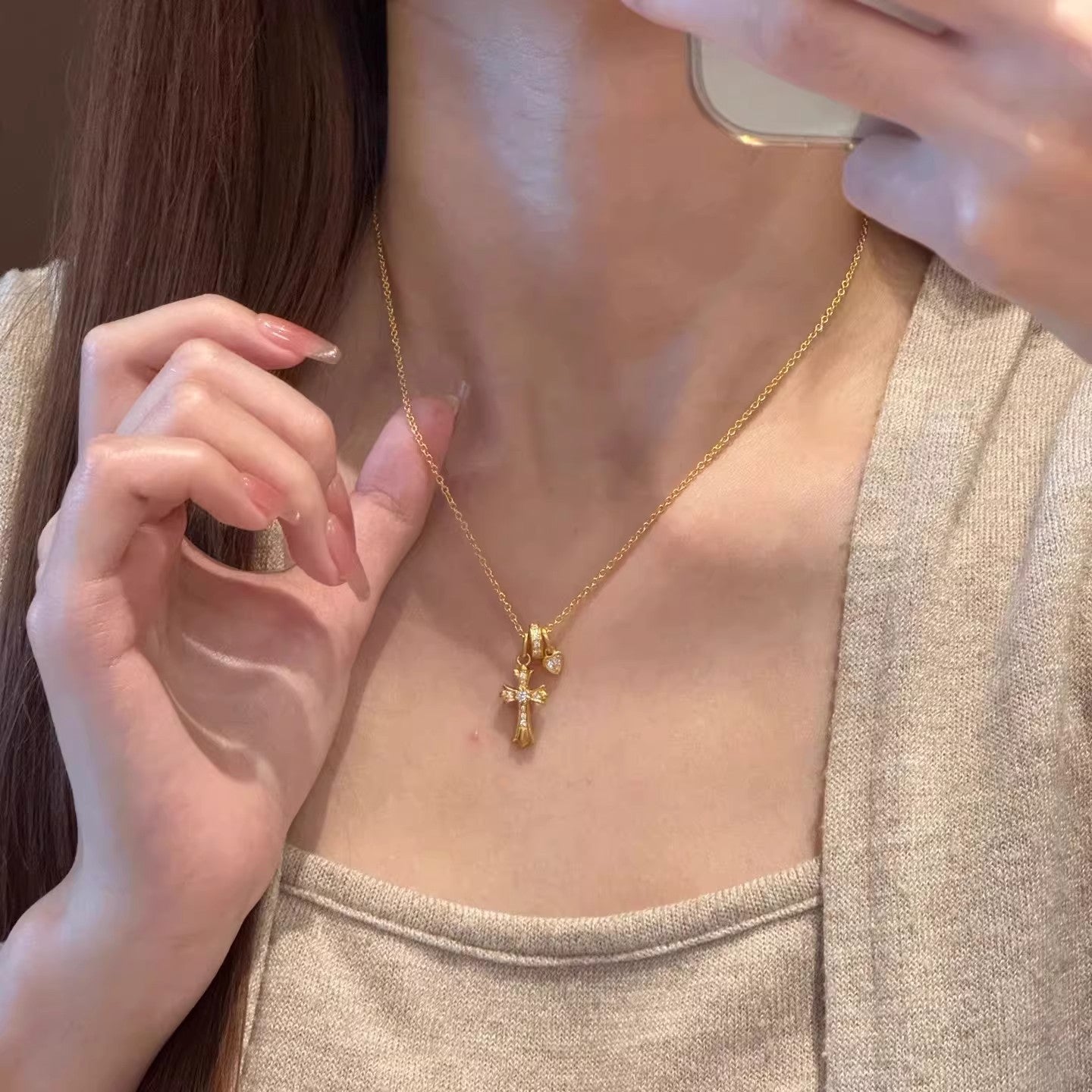 Light Luxury Golden Cross Clavicle Chain Simple Fashion Good-looking Gentle Necklace