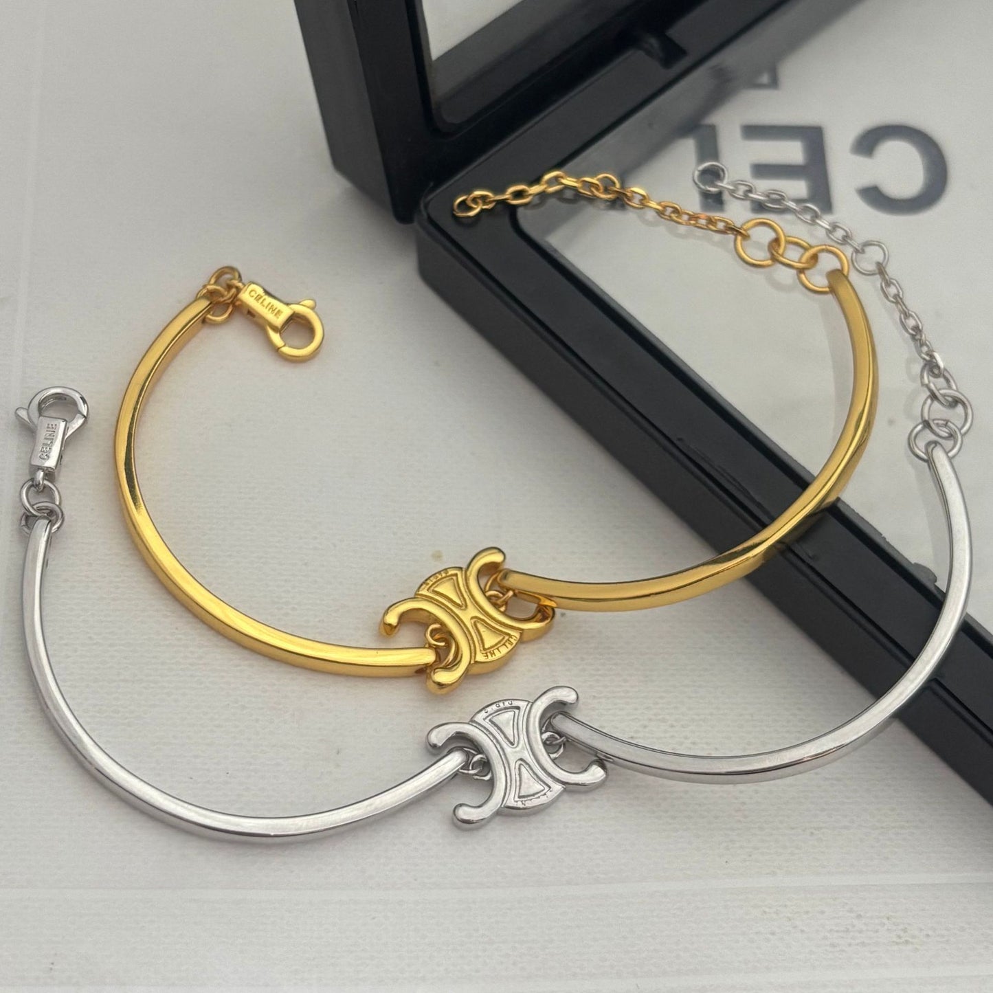 Female Half Light Luxury Design Exquisite Bracelets