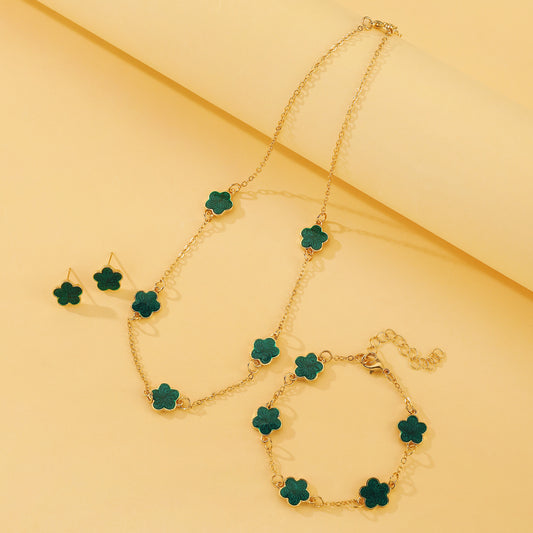 Women's Parthenocissus Grass Ear Elegant Clover Five Bracelets