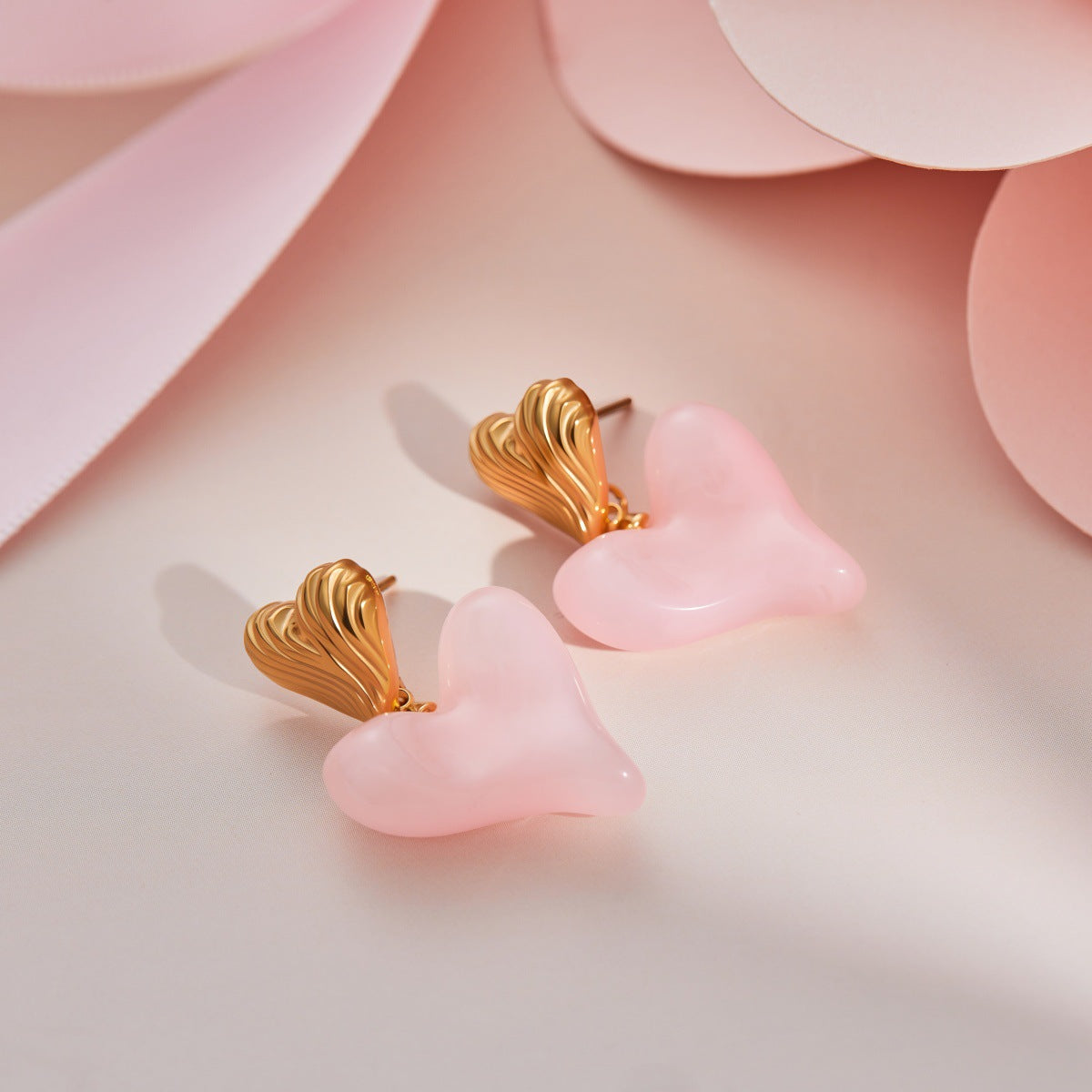 Retro Heart-shaped Large Spring Fashionable Simple Resin Eardrops Earrings