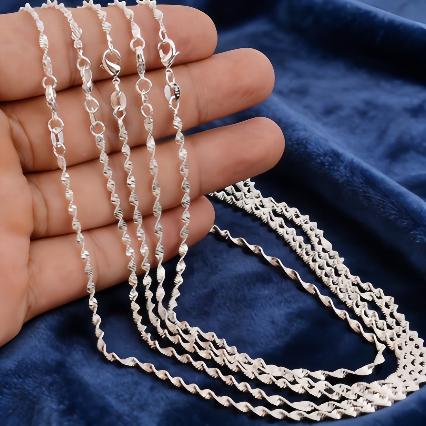 Women's Sier Plated Water Wave Chain Short Necklace