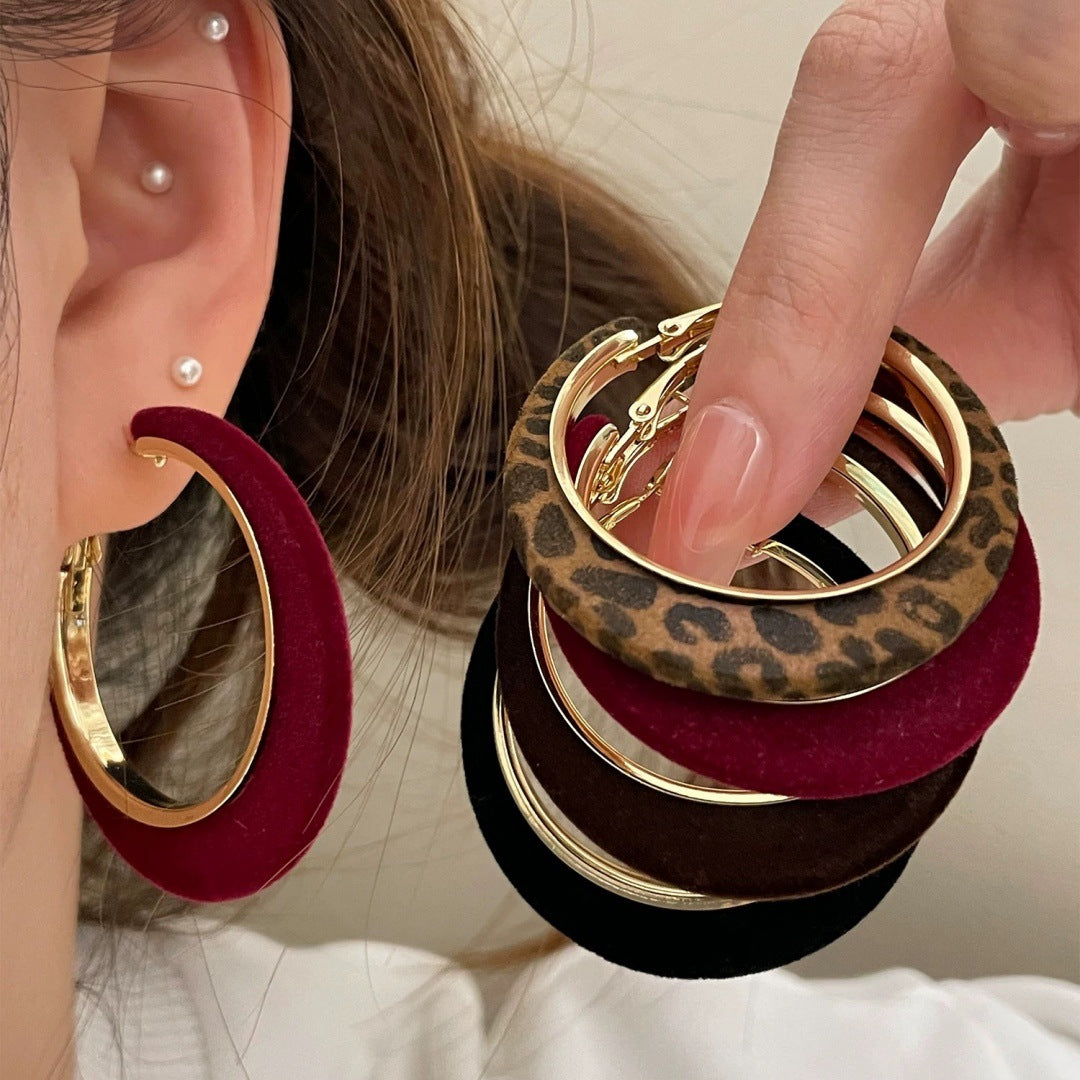 Flocking Ear Retro Style Light Luxury Rings