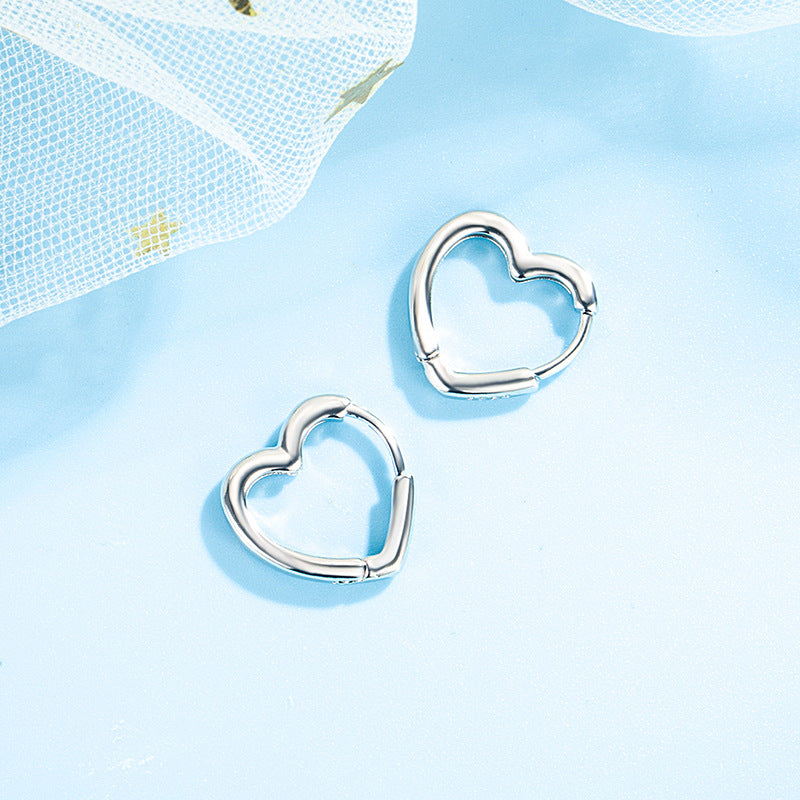 Women's Korean Style Love Heart Personality Art Heart-shaped Earrings