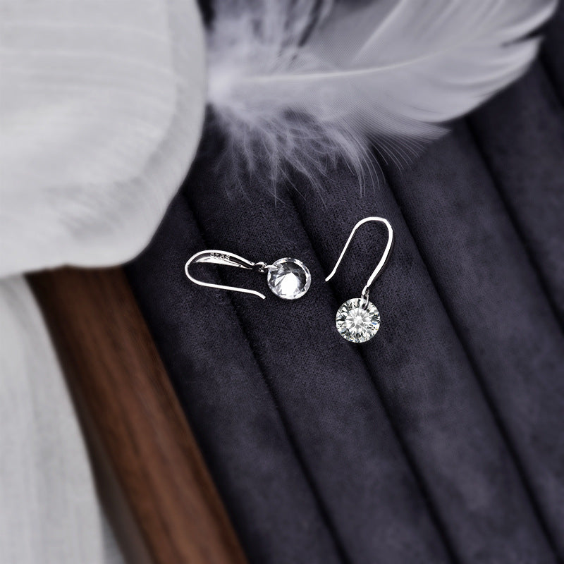 Women's Sier With Shiny Diamond Zircon Simple Fashion High Sense Ear Stud Earrings