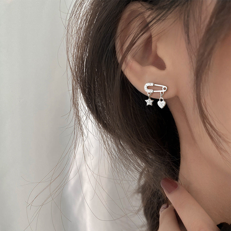 Women's Pin Sier Trendy Ear Simple Cold Style Eardrops Short Refined Stud Earrings