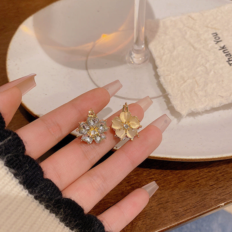 Women's Stone Ear Graceful Geometric Love High-grade Earrings
