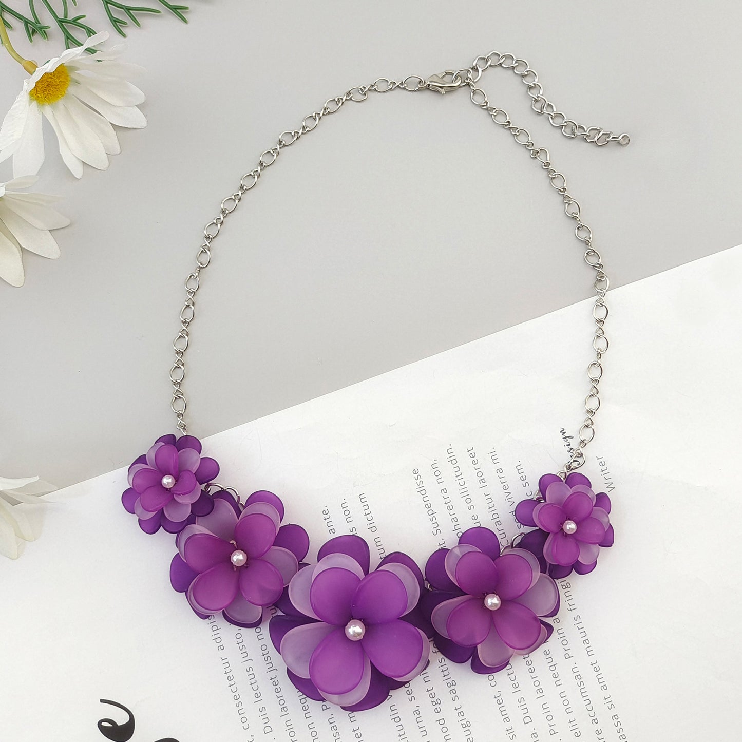 Platinum Card Fashion Personality Acrylic Five Flower Choker Pendants