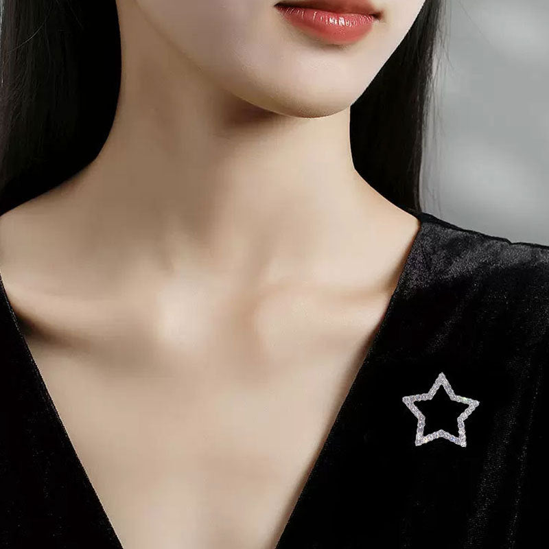 Alloy Corsage Simple Rhinestone Love Round Five-pointed Brooches