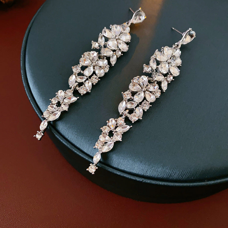 Women's Style Banquet Luxury Geometric Water Drop Light High-grade Party Earrings
