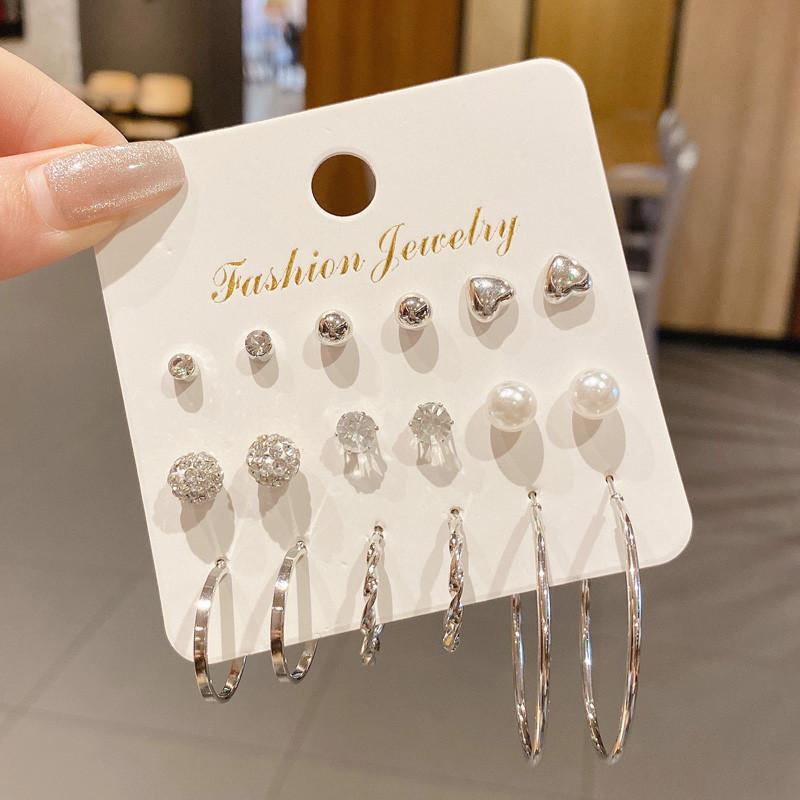Women's Bone Niche Clips Light Luxury Elegant Stud Earrings