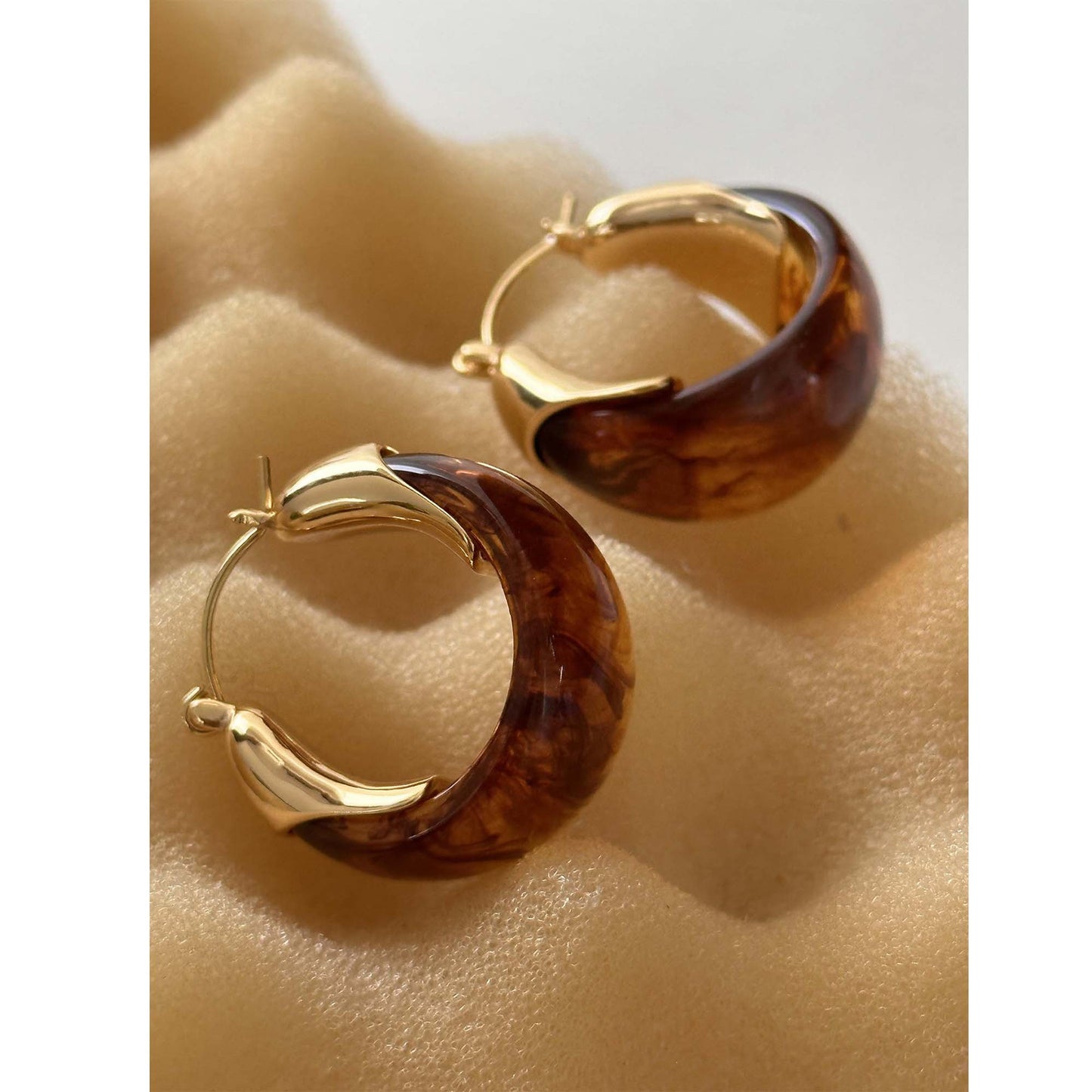 Retro Romantic Early Autumn Ear Clip Resin Simple Rings