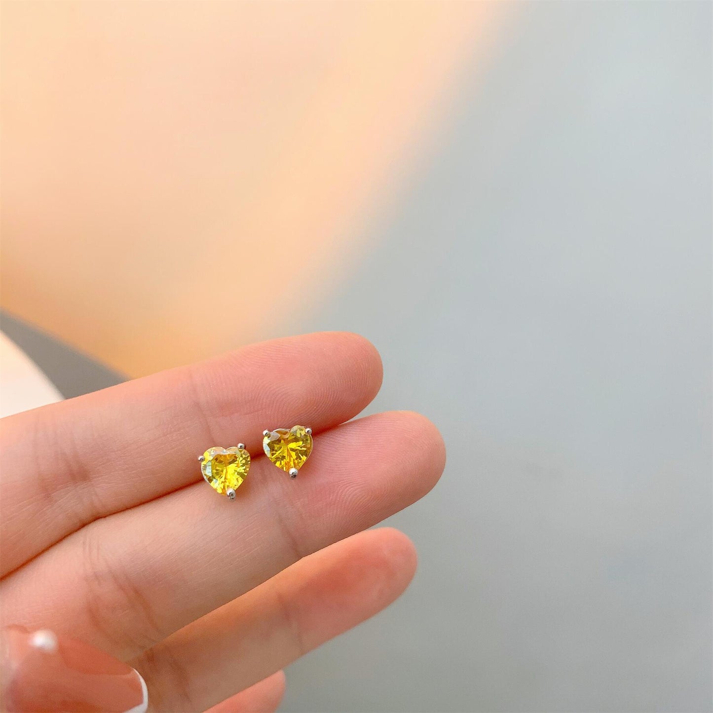 Women's Needle French Style Temperament Colored Loving Heart Zircon Earrings