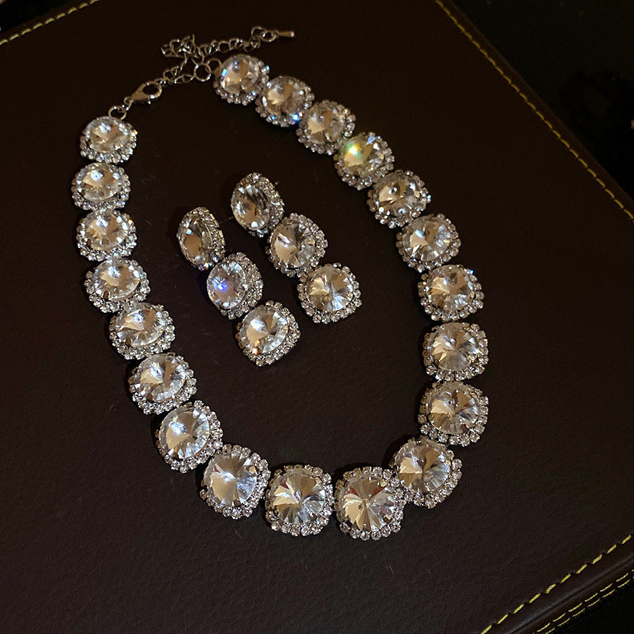 Women's Luxury Minority Clavicle Chain Palace Style Jewelry Set