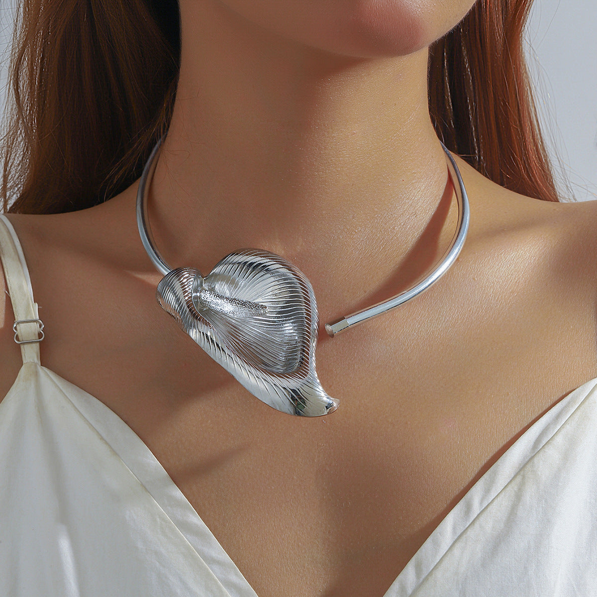 Exaggerated Personalized Common Calla Open Fashion High Sense Three-dimensional Flowers Necklaces