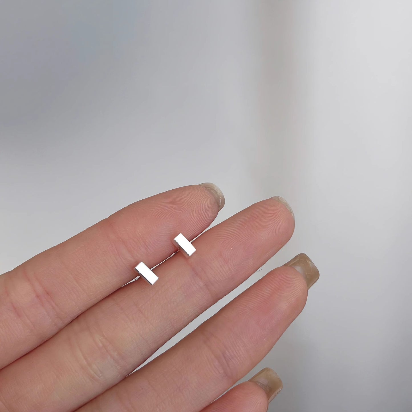 Women's Bone Niche Clips Light Luxury Elegant Stud Earrings