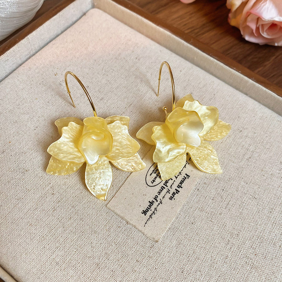 Women's Green Leaf Lily Yellow Series Tassel Light Luxury High-grade Sweet Rings