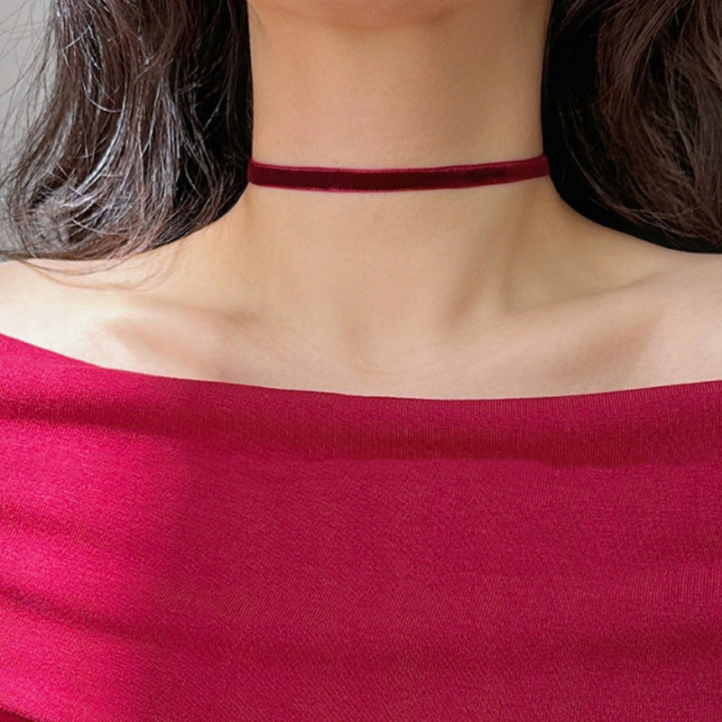 Burgundy Veet Collar Retro Simple Female Clavicle Chain Necklace
