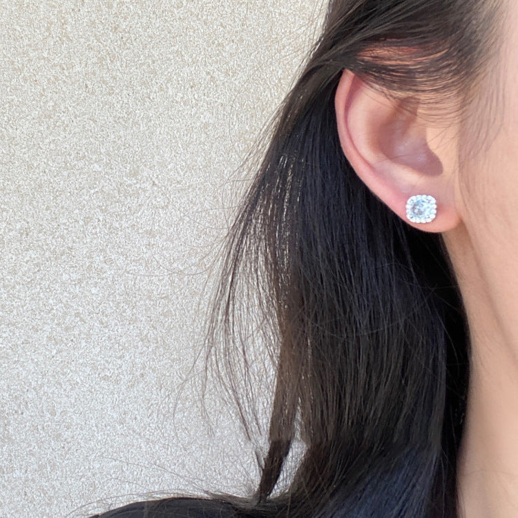 Women's Sterling Sier Needle Topaz Blue Zircon Earrings