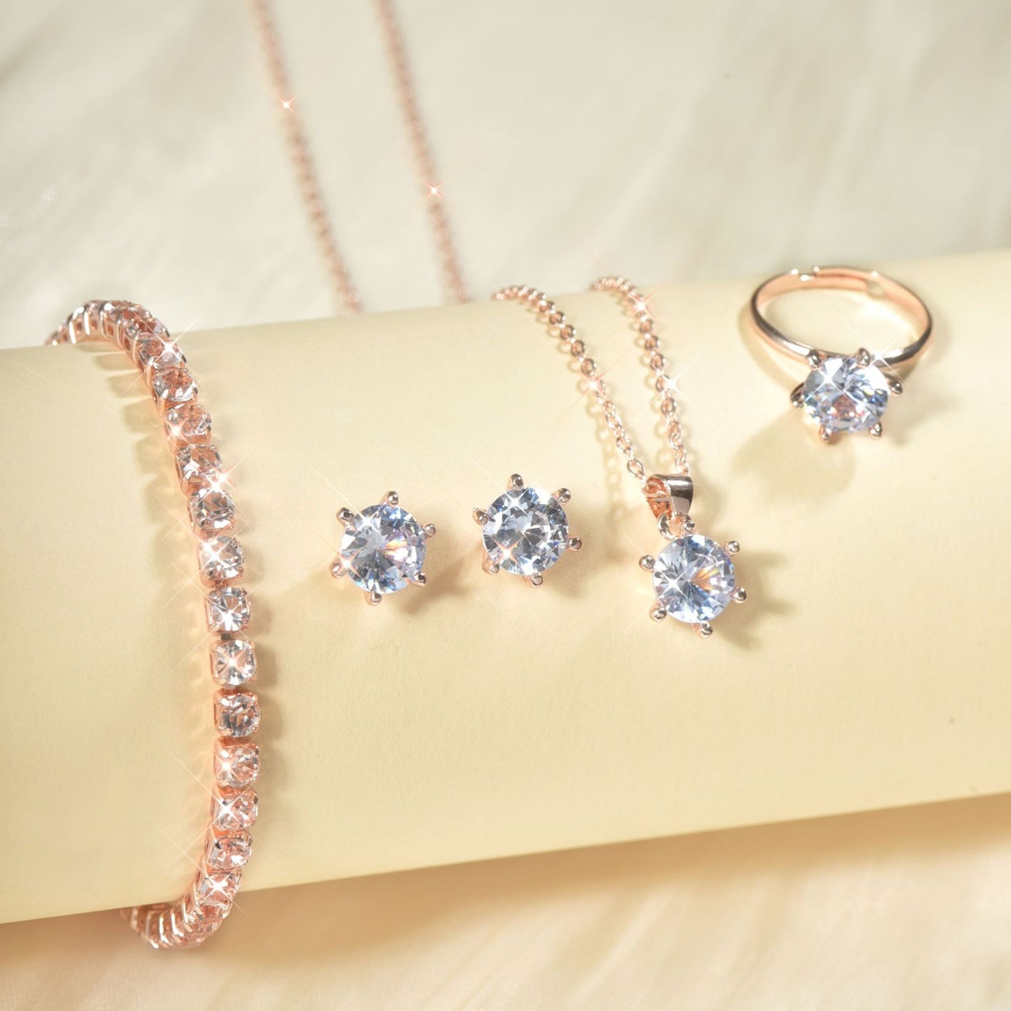 Women's Zircon Eight Hearts Arrows Ear Jewelry Set