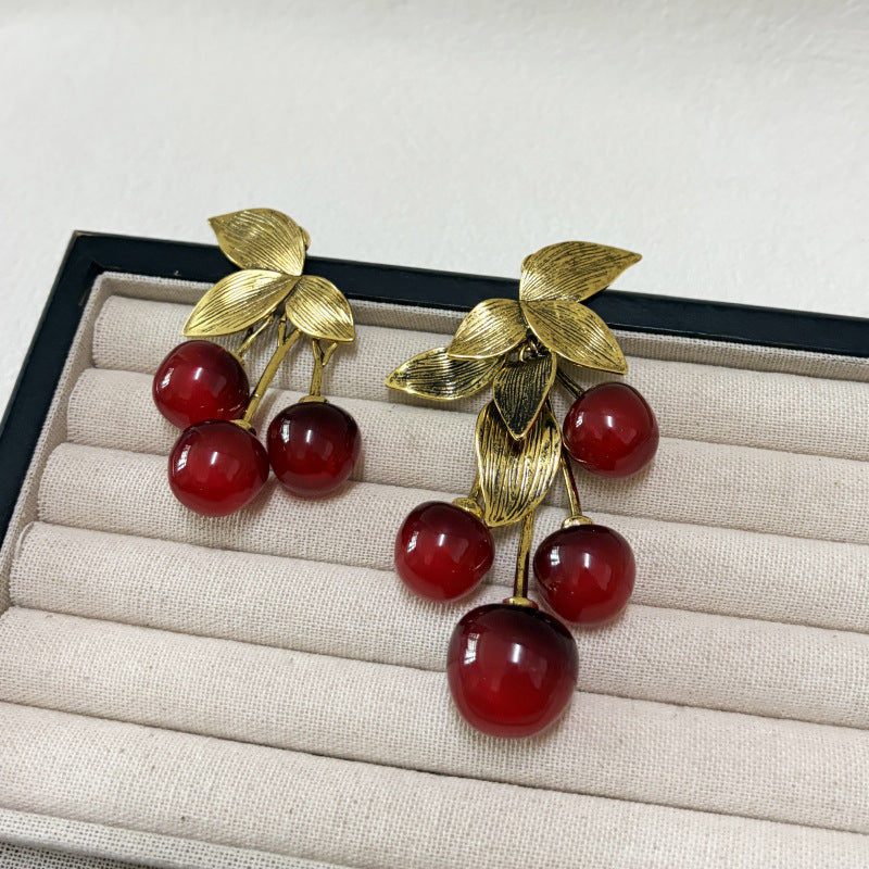 Women's Distressed Metal Leaf Resin Fruit Light Luxury High-grade Fashionable Earrings
