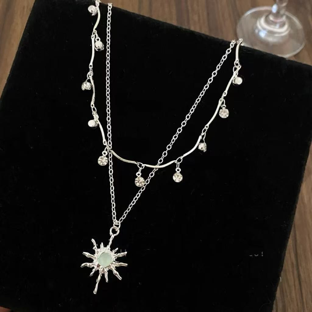 Women's Seaside Skirt Light Luxury Minority High-grade Clavicle Necklace