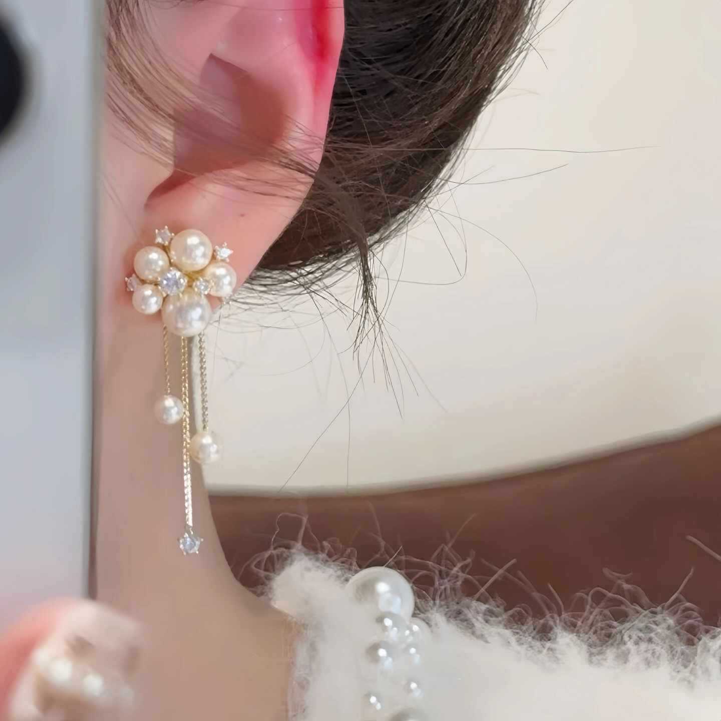 Women's French Style High-grade Pearl Flower Shiny Diamond Tassel Niche Earrings