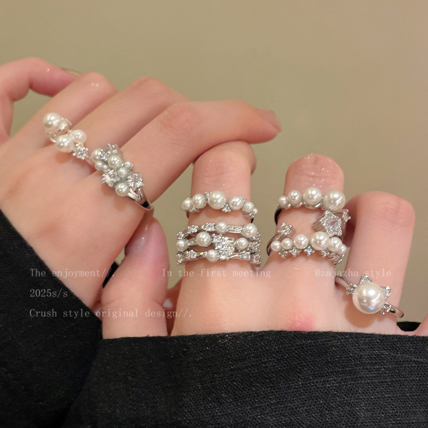 Women's French Baroque Open-end Pearl Design Twin Index Finger Light Ring