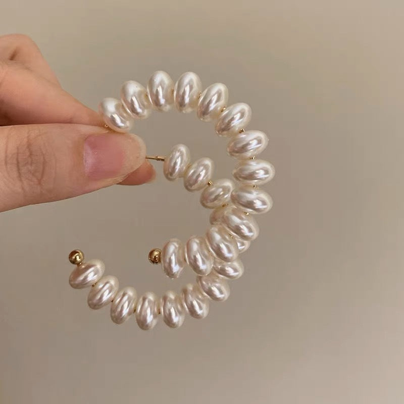 Women's Style Vintage Pearl Geometric Exaggerated Fashion Ear Special Earrings