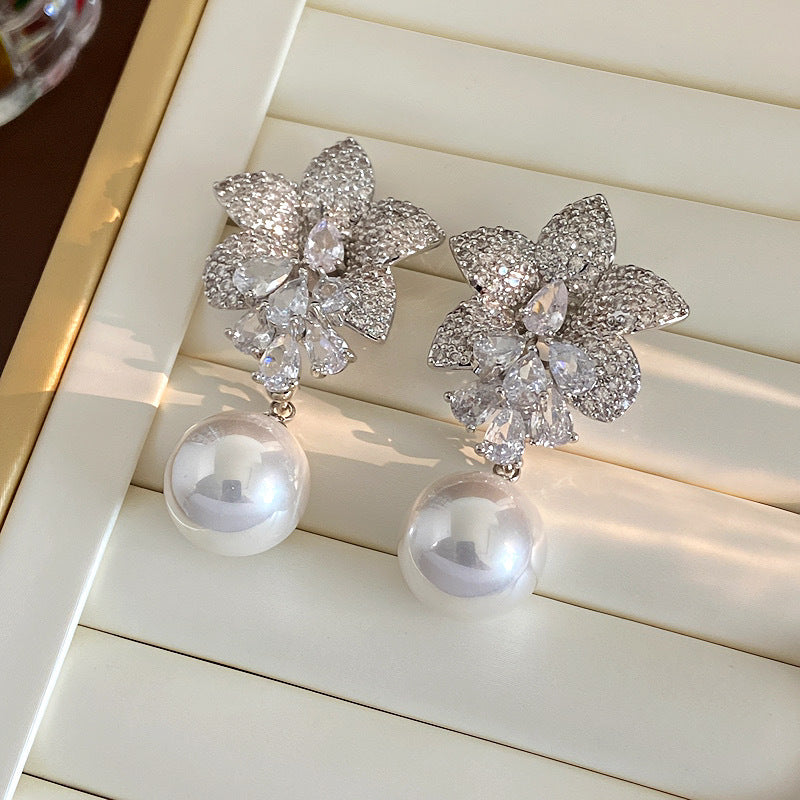 Women's Sier Needle Flower Color Zircon Mori Sweet Fashion Earrings