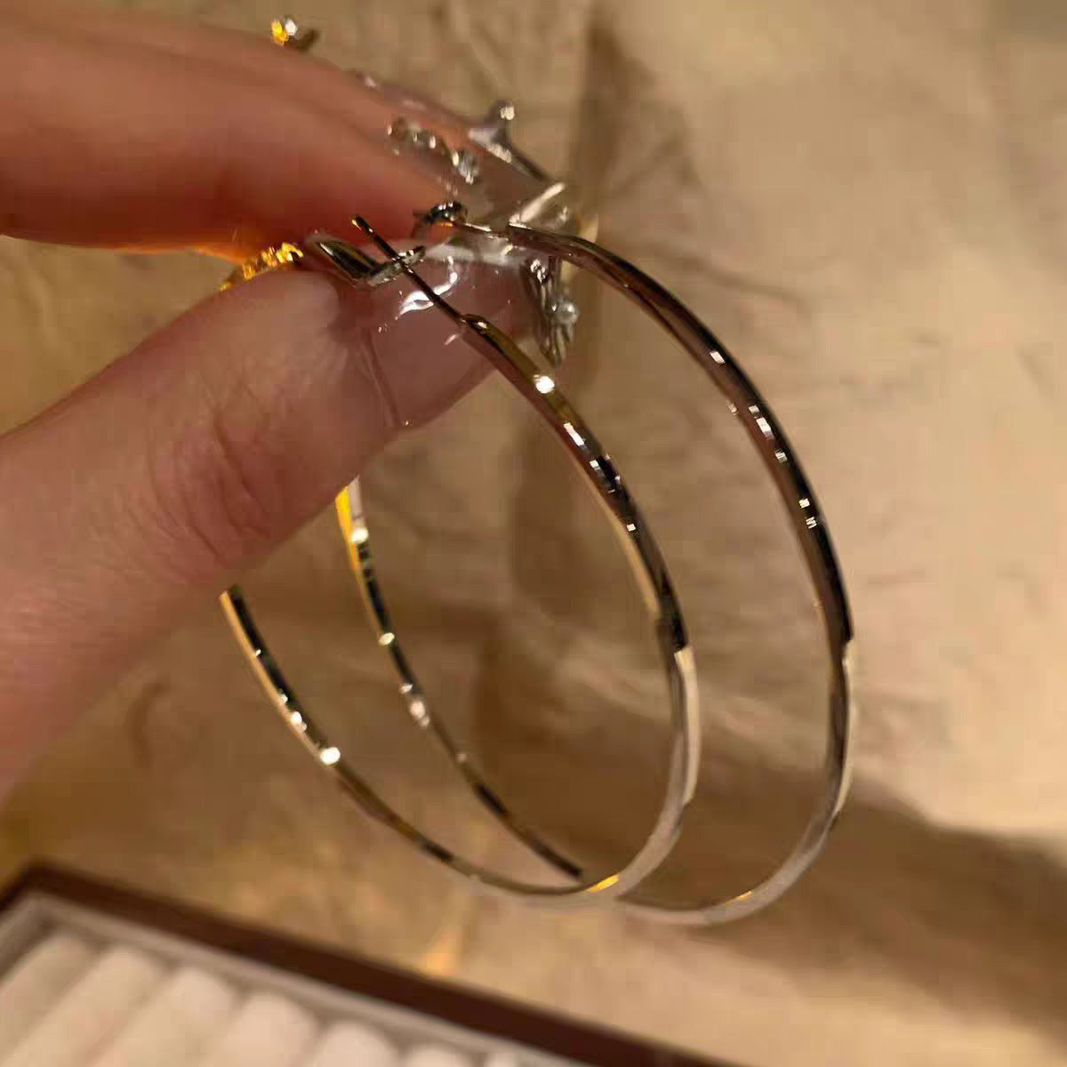 Style Hot Simple Eardrop Round Face Earrings