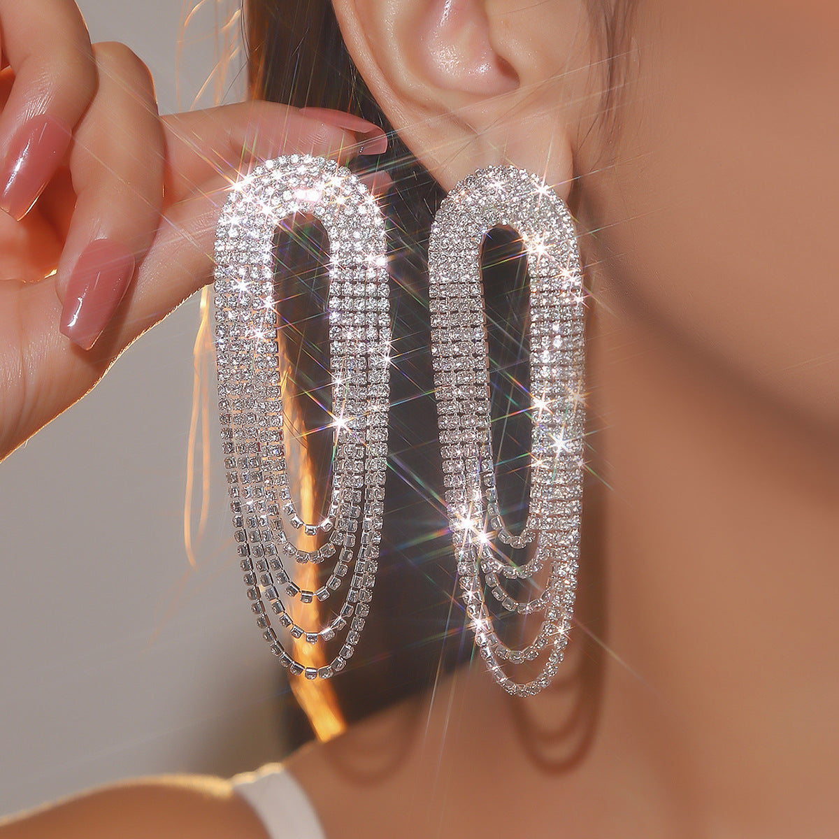 Women's Luxurious Style Shiny Rhinestone Long Fashion Gradient Multicolored Tassel Earrings