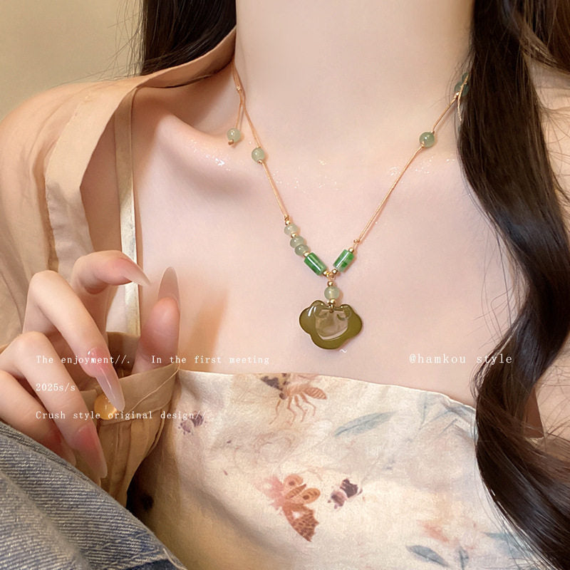 Women's Wind Clavicle Chain Design Love High-grade Necklace