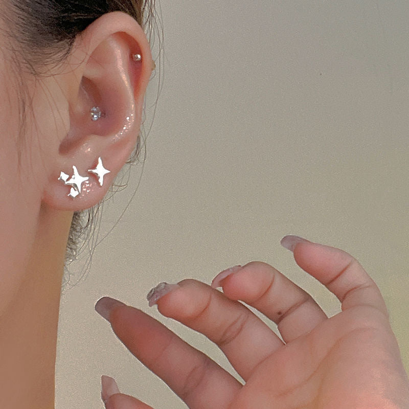Cold Butterfly Asymmetric Temperament Simple Light Earrings