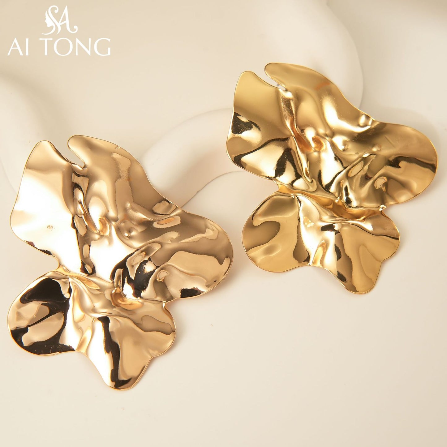 Decoration Design Pleated Light Luxury High-grade Ear Earrings