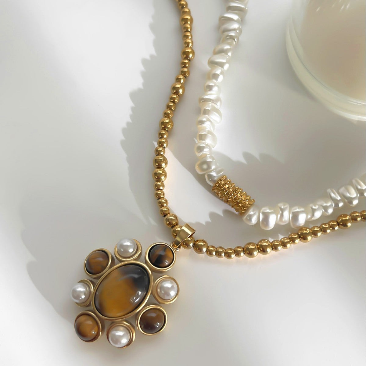 Women's Fashion Personality Design Stainless Steel Inlaid Natural Stone Flower Necklace