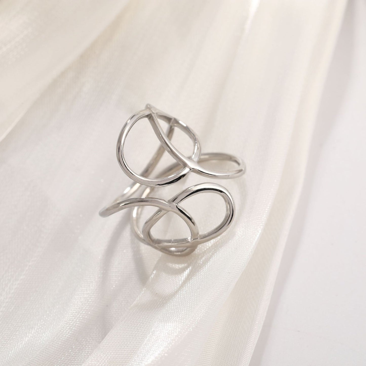 Women's Simple Fashion Line Flower Personality Niche Stainless Steel Design Geometric Rings