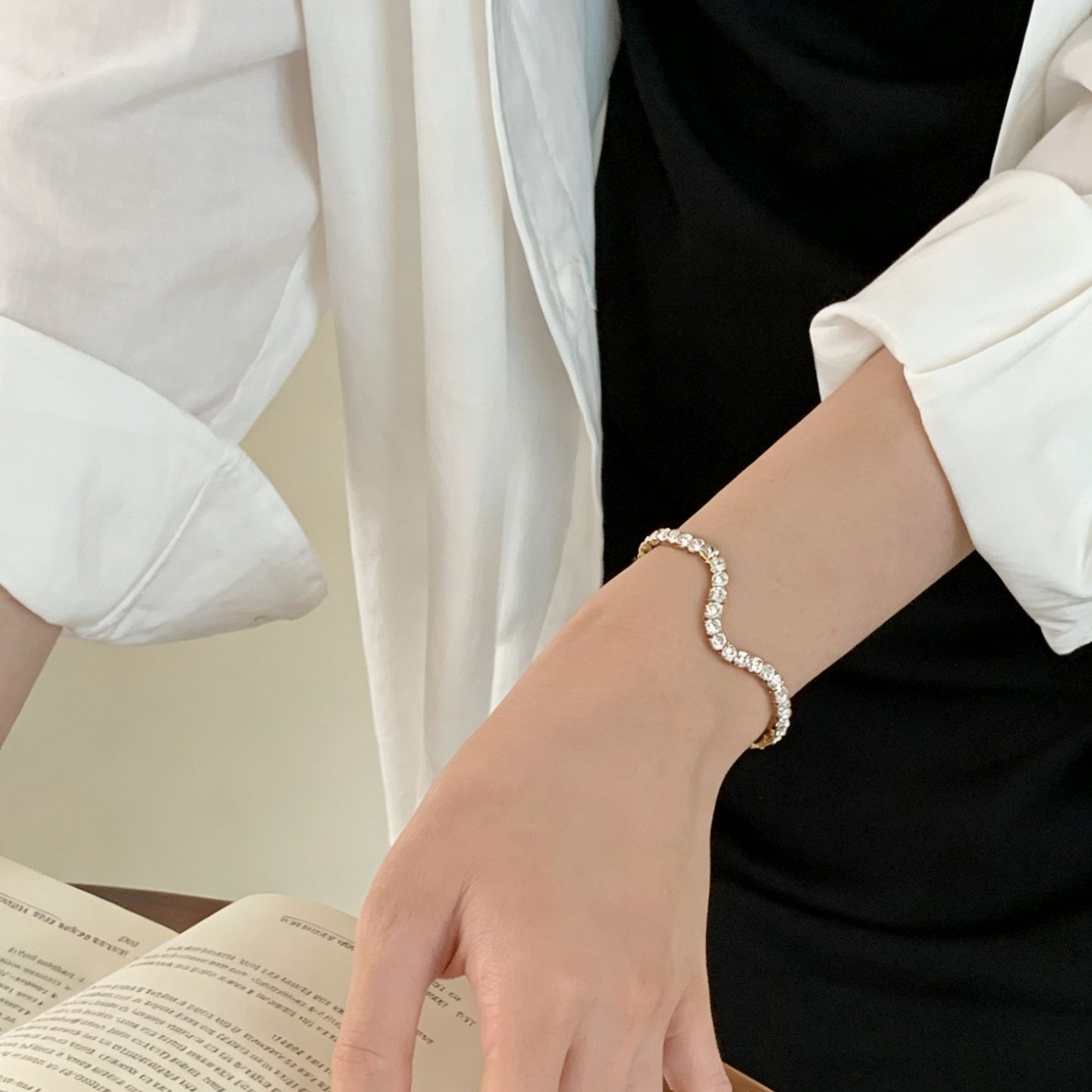 Women's Titanium Steel Full Diamond Micro Inlaid Zircon Does Not Fade Bracelet