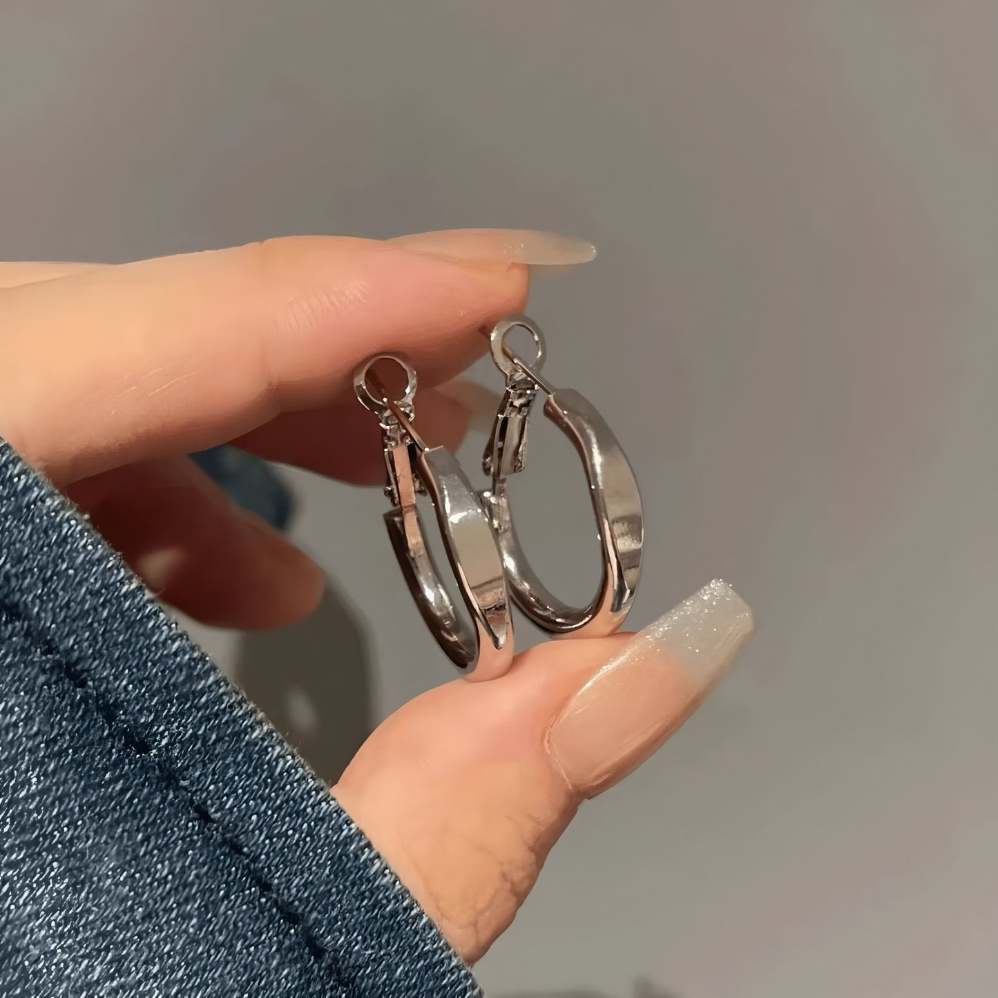 Women's Cool Style Eardrop Trendy Niche Design Unique Premium Ear Clip Earrings